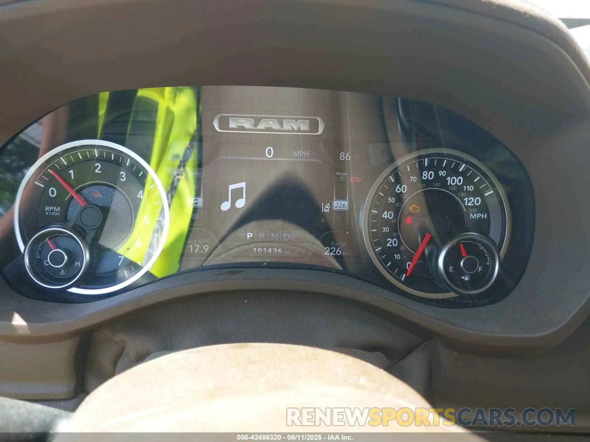 7 Photograph of a damaged car 1C6SRFJT5KN622696 RAM 1500 2019