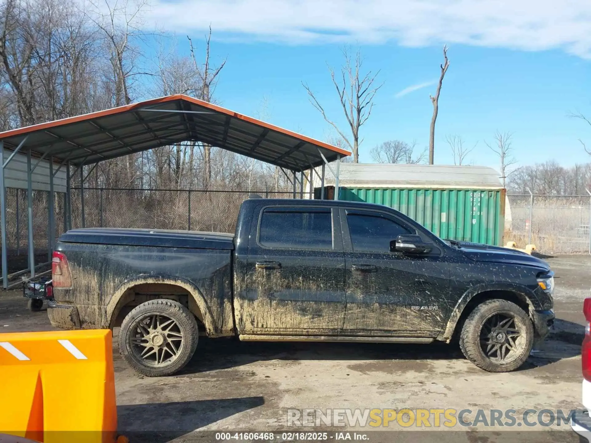 13 Photograph of a damaged car 1C6SRFJT5KN772582 RAM 1500 2019