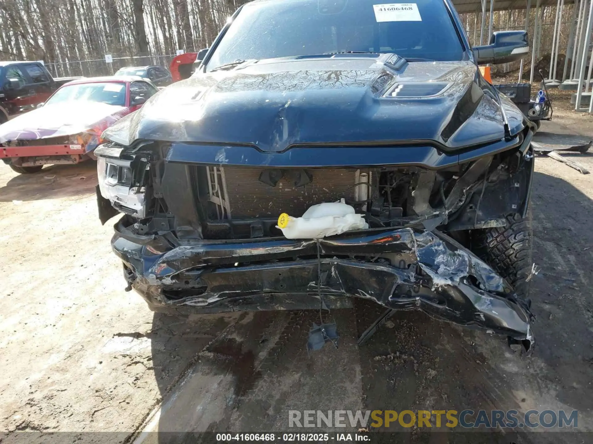 6 Photograph of a damaged car 1C6SRFJT5KN772582 RAM 1500 2019