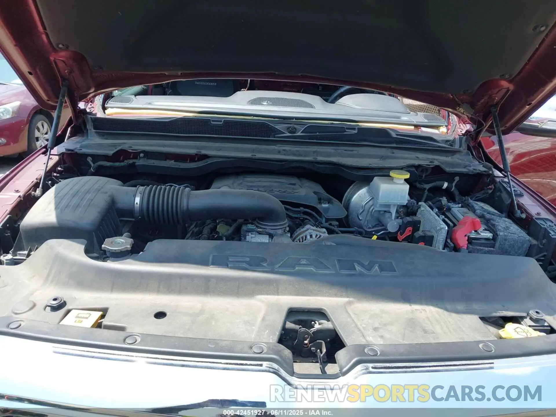 10 Photograph of a damaged car 1C6SRFJT5KN849869 RAM 1500 2019