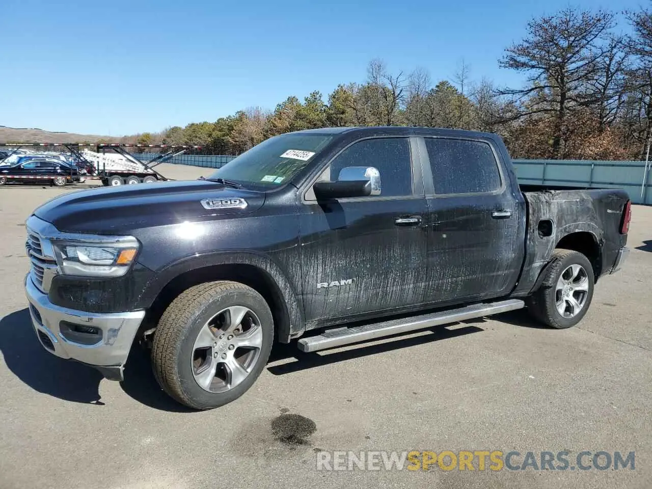 1 Photograph of a damaged car 1C6SRFJT6KN537916 RAM 1500 2019