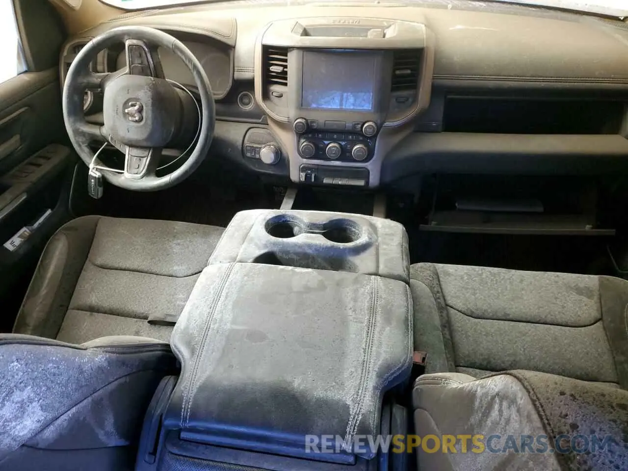 8 Photograph of a damaged car 1C6SRFJT6KN537916 RAM 1500 2019