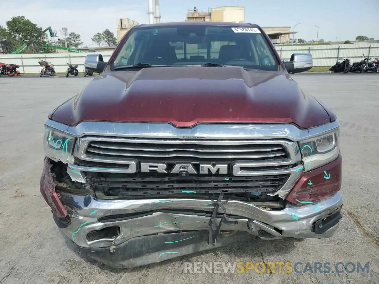 5 Photograph of a damaged car 1C6SRFJT6KN676055 RAM 1500 2019