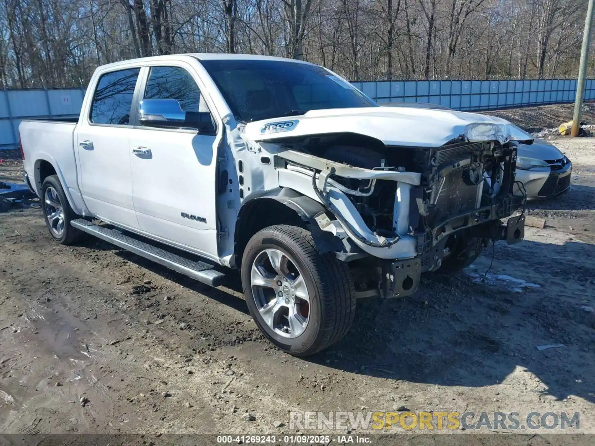 1 Photograph of a damaged car 1C6SRFJT6KN909240 RAM 1500 2019