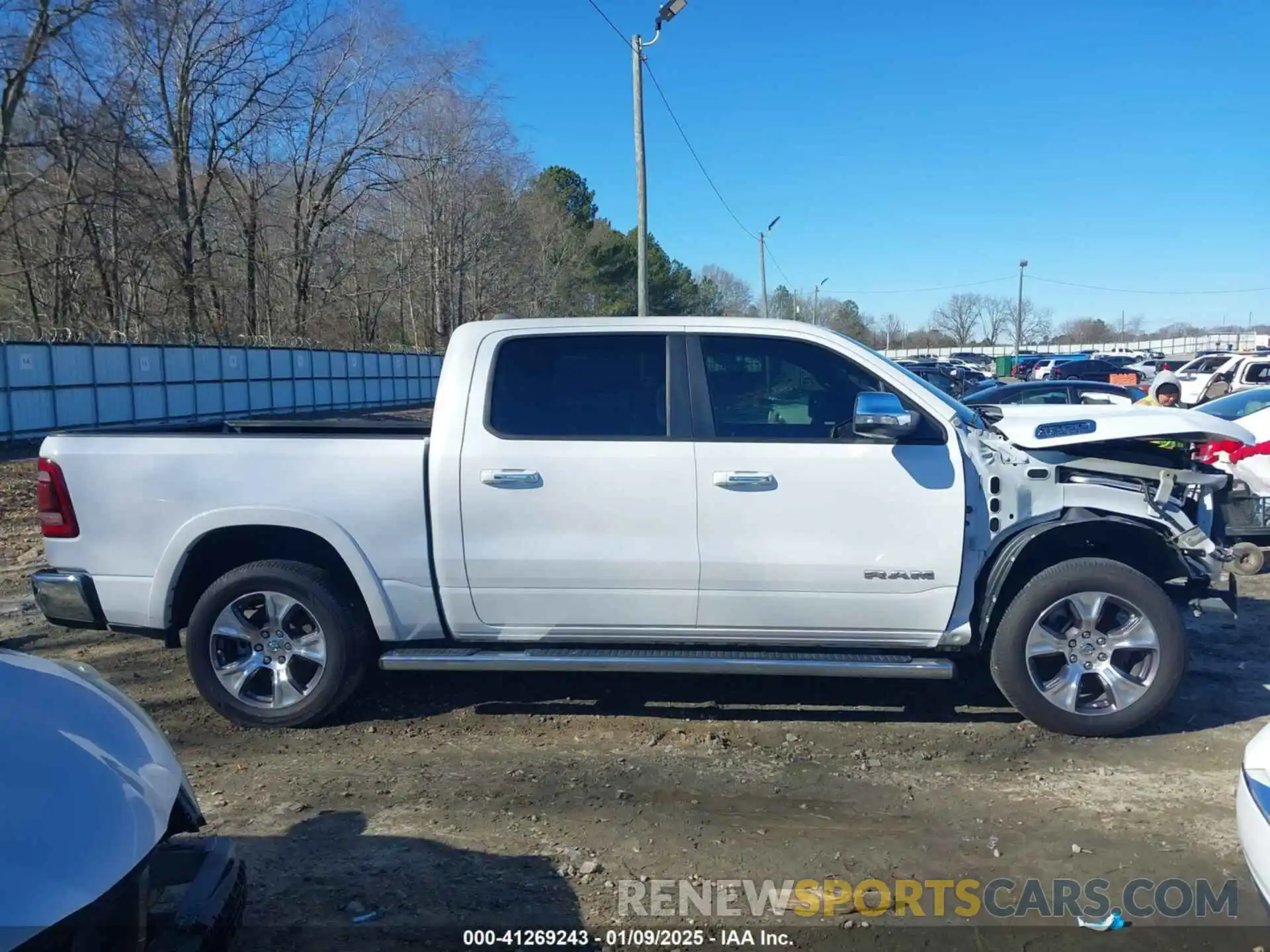 14 Photograph of a damaged car 1C6SRFJT6KN909240 RAM 1500 2019