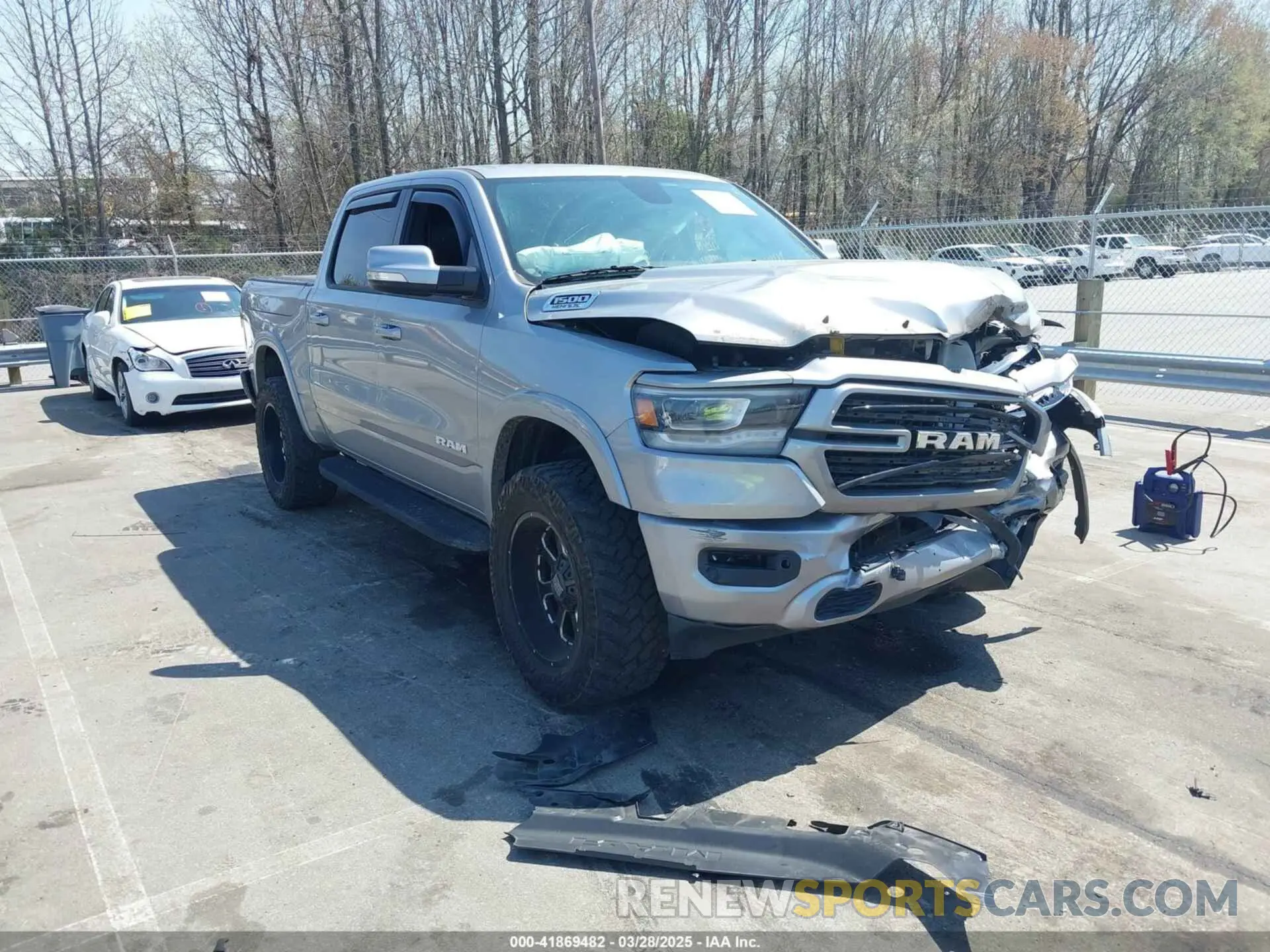 1 Photograph of a damaged car 1C6SRFJT6KN912204 RAM 1500 2019