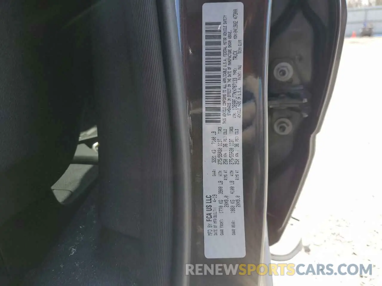 12 Photograph of a damaged car 1C6SRFJT7KN787133 RAM 1500 2019
