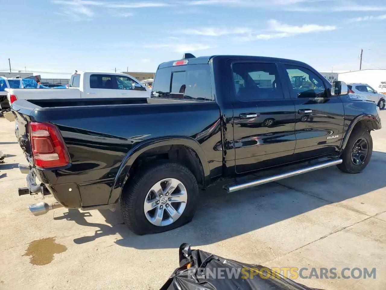 3 Photograph of a damaged car 1C6SRFJT8KN525542 RAM 1500 2019