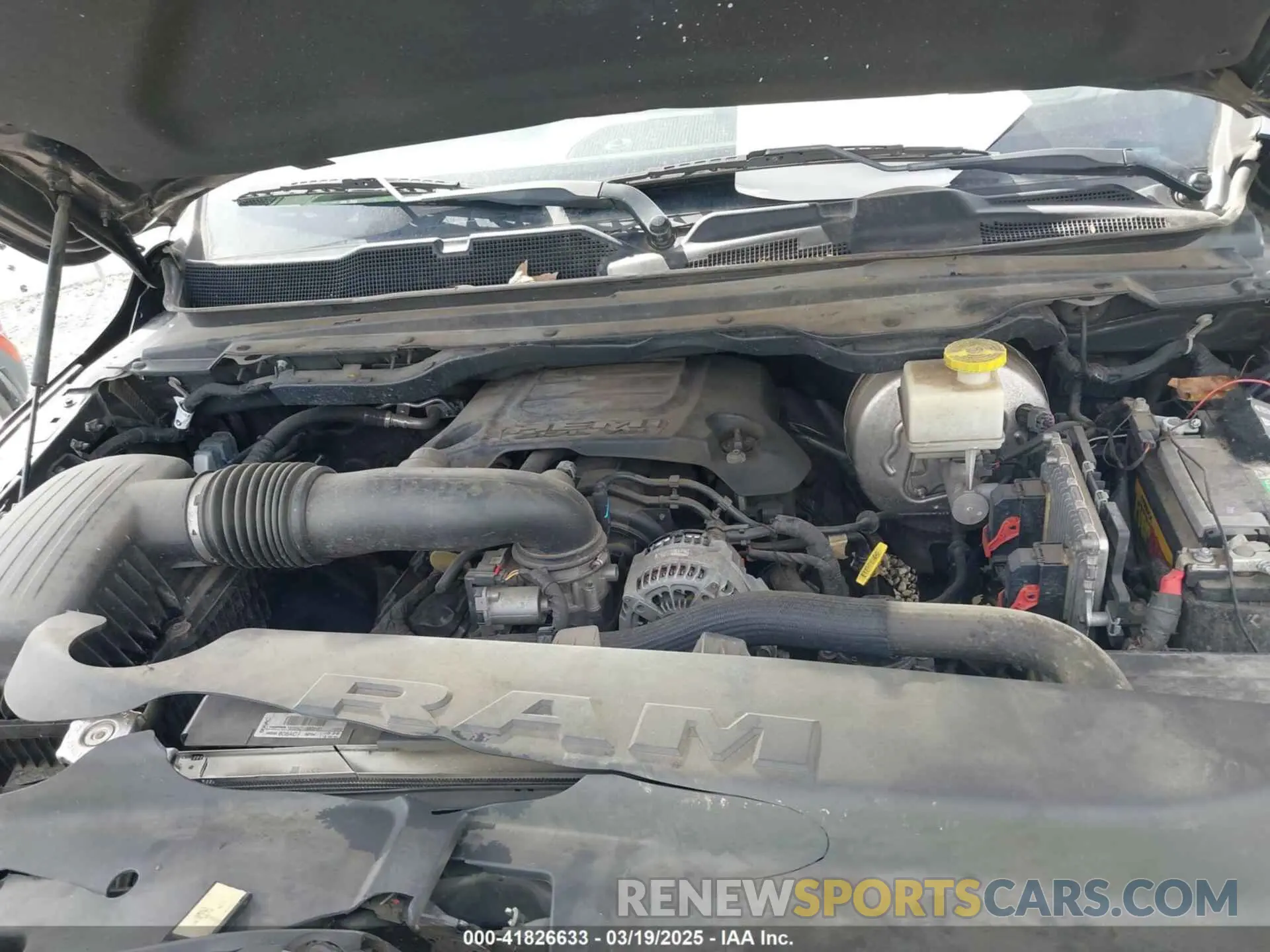 10 Photograph of a damaged car 1C6SRFJT9KN544343 RAM 1500 2019