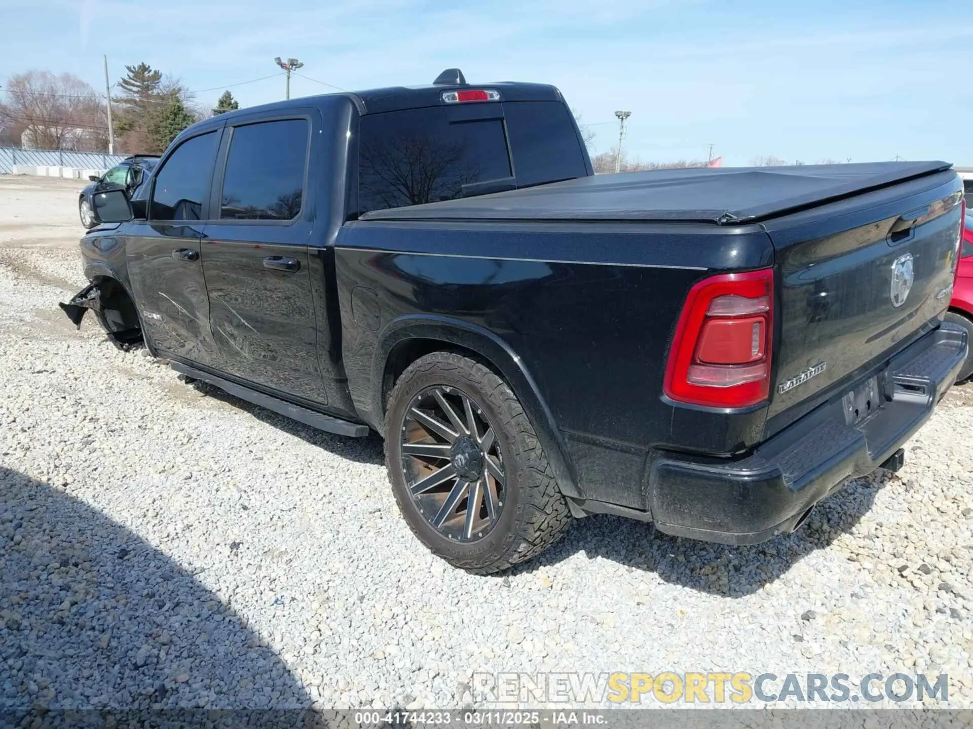 3 Photograph of a damaged car 1C6SRFJT9KN881854 RAM 1500 2019