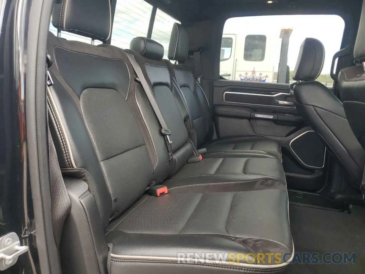10 Photograph of a damaged car 1C6SRFJT9KN902833 RAM 1500 2019