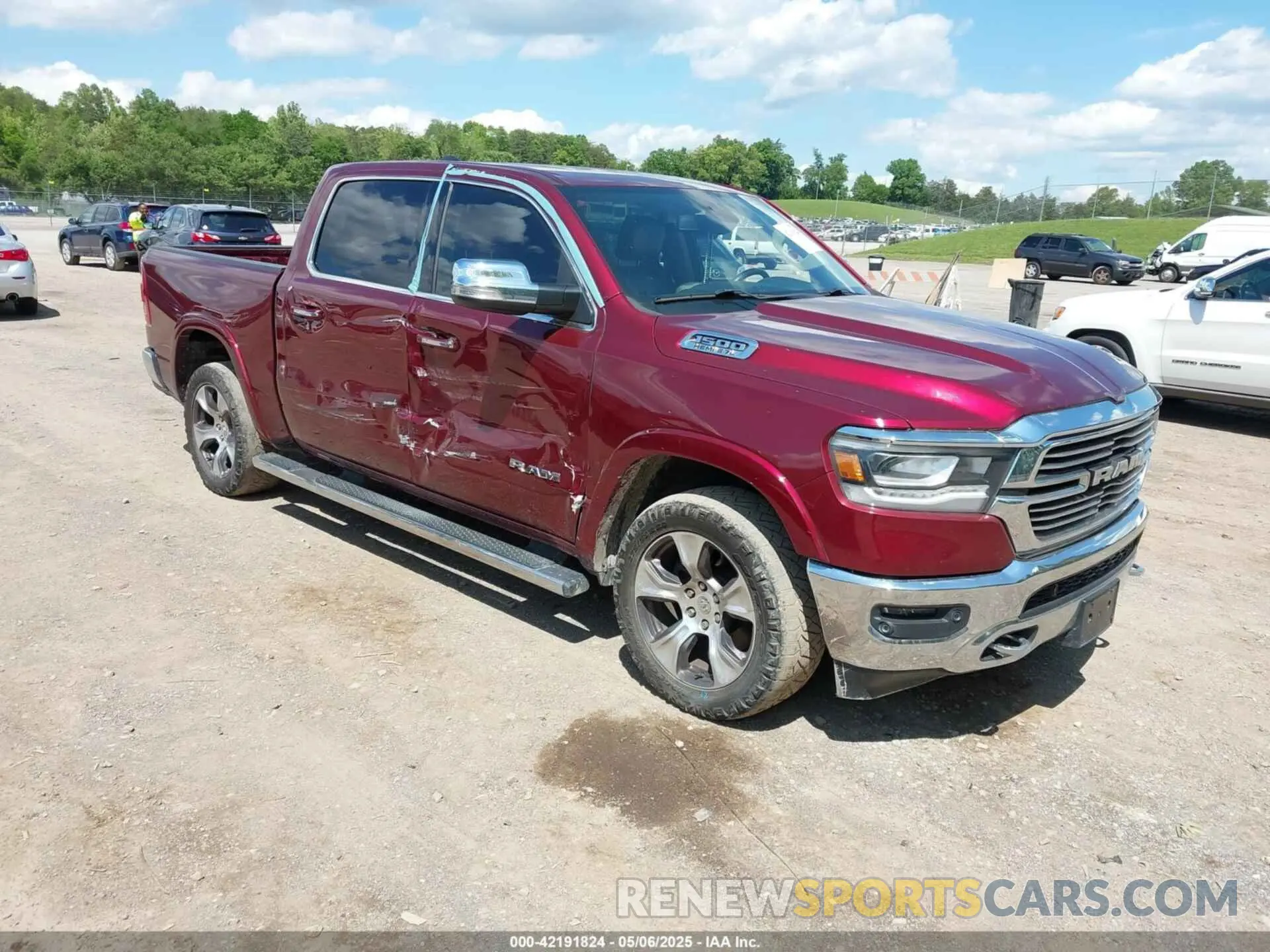 1 Photograph of a damaged car 1C6SRFJTXKN560180 RAM 1500 2019