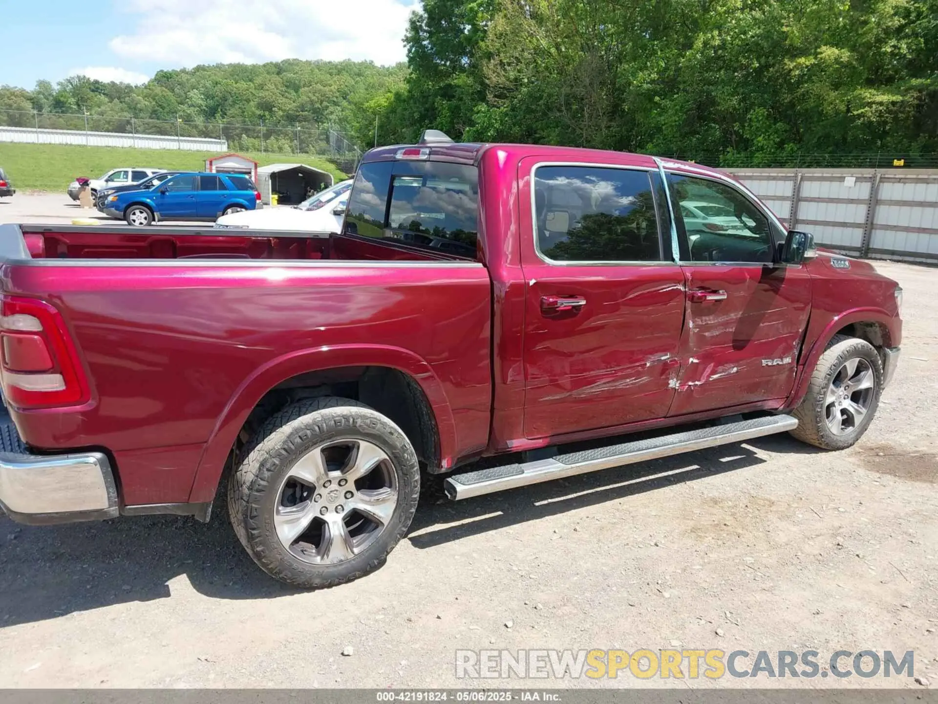 13 Photograph of a damaged car 1C6SRFJTXKN560180 RAM 1500 2019