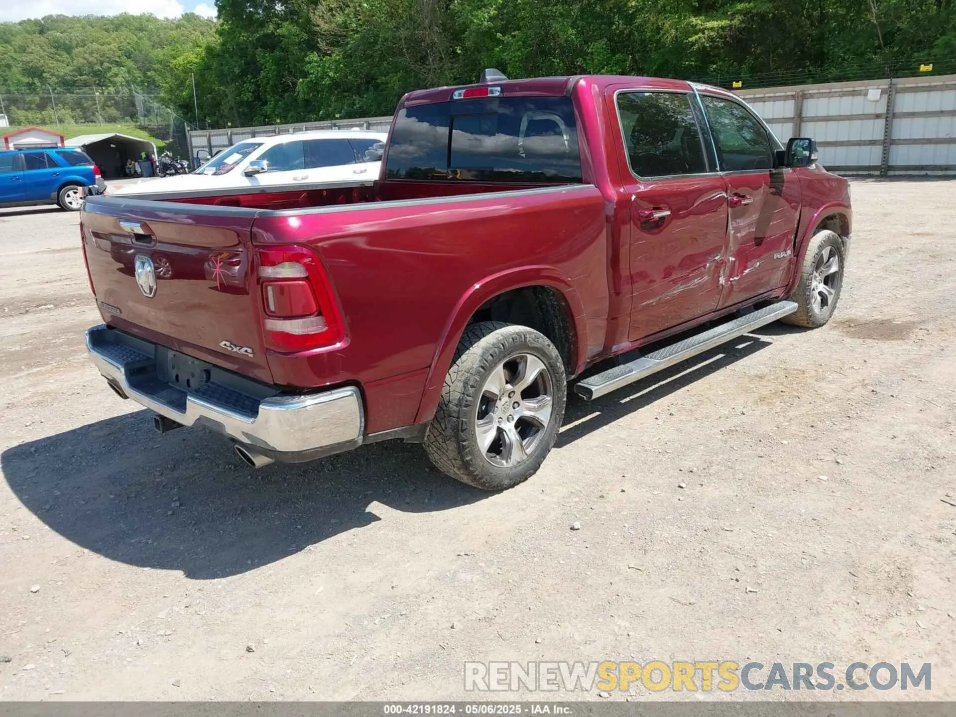 4 Photograph of a damaged car 1C6SRFJTXKN560180 RAM 1500 2019