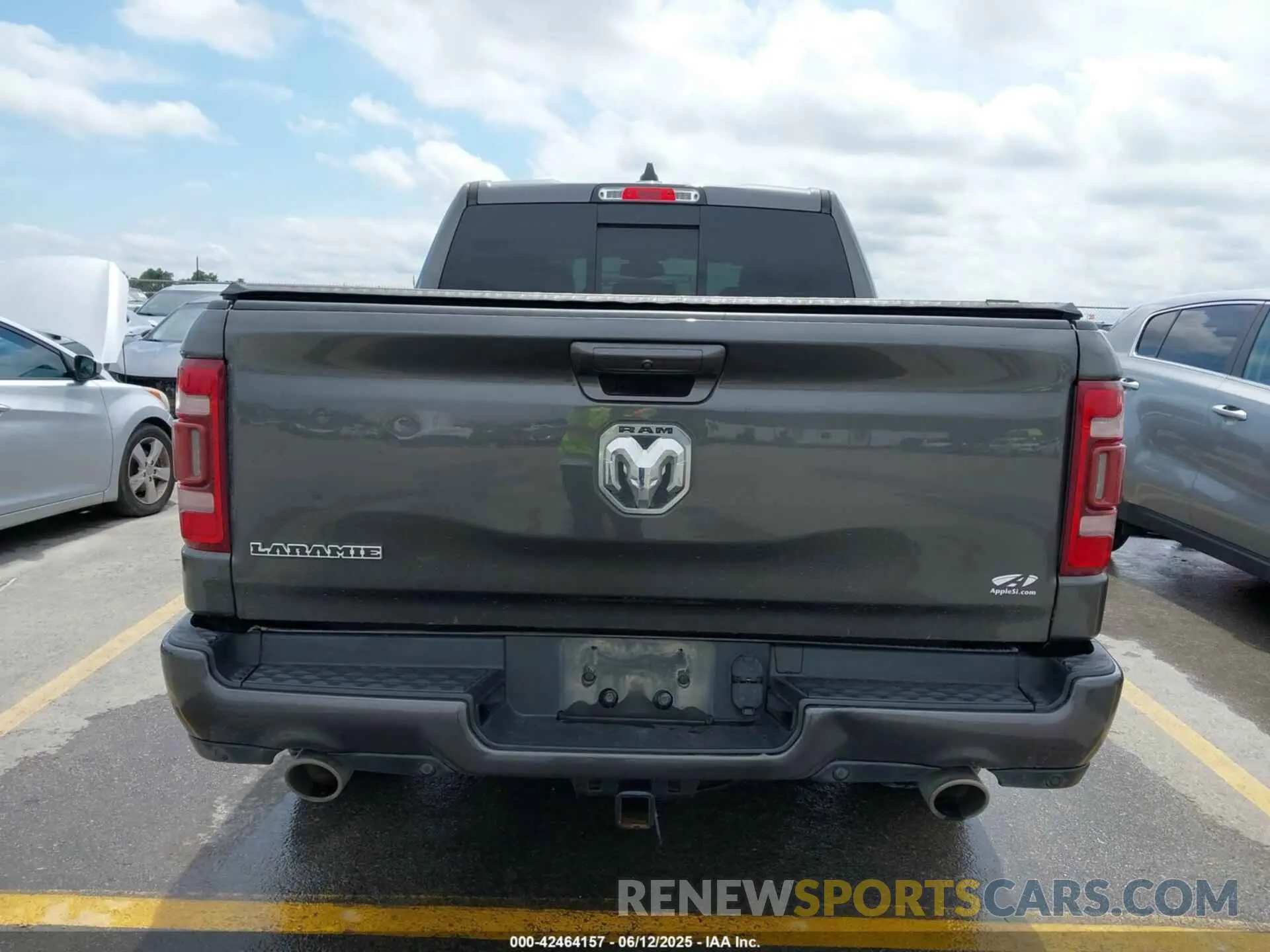 16 Photograph of a damaged car 1C6SRFJTXKN578372 RAM 1500 2019