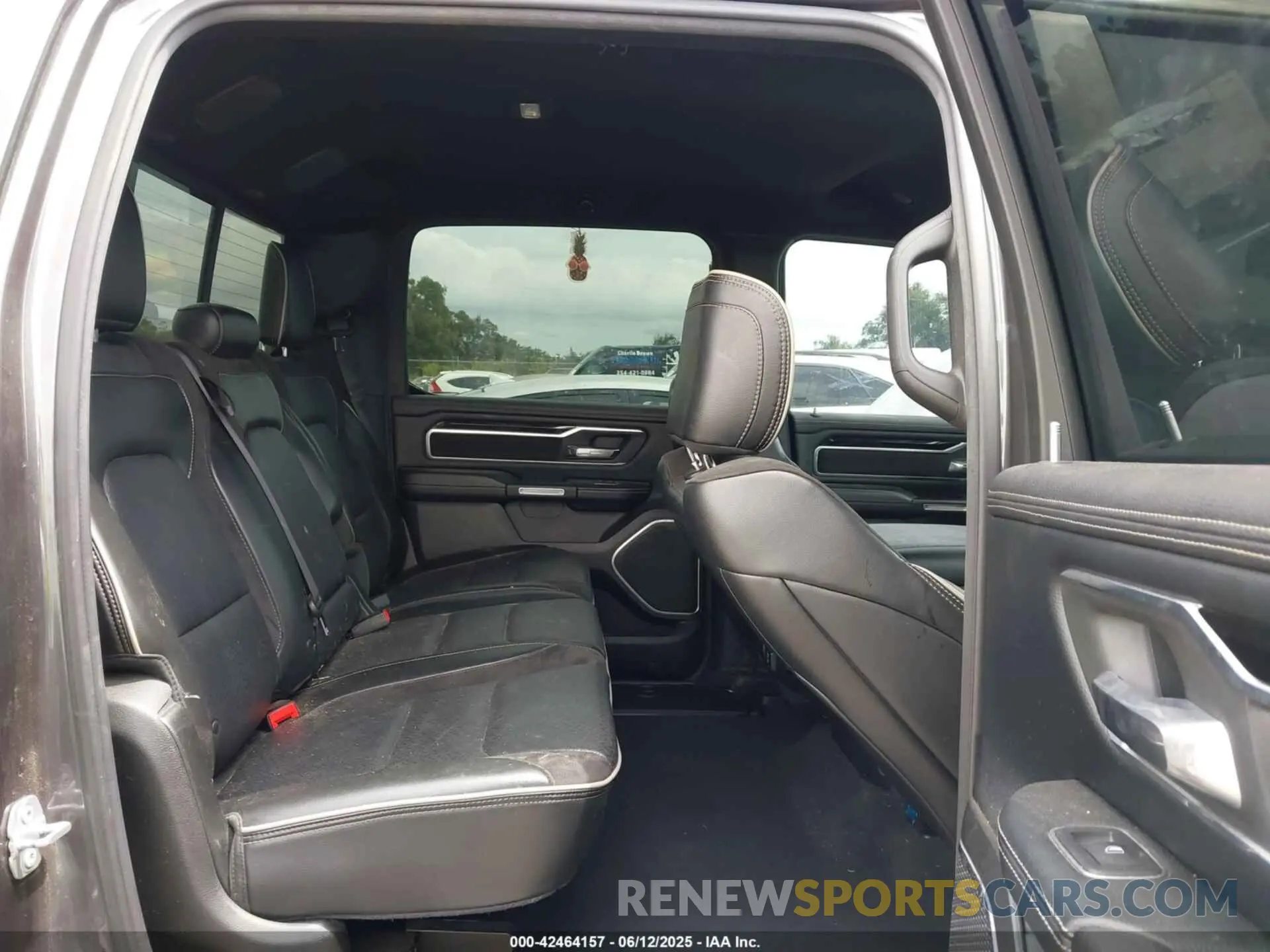 8 Photograph of a damaged car 1C6SRFJTXKN578372 RAM 1500 2019