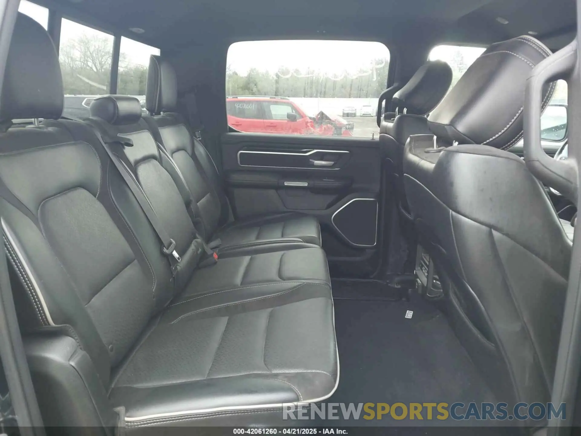 8 Photograph of a damaged car 1C6SRFJTXKN589601 RAM 1500 2019