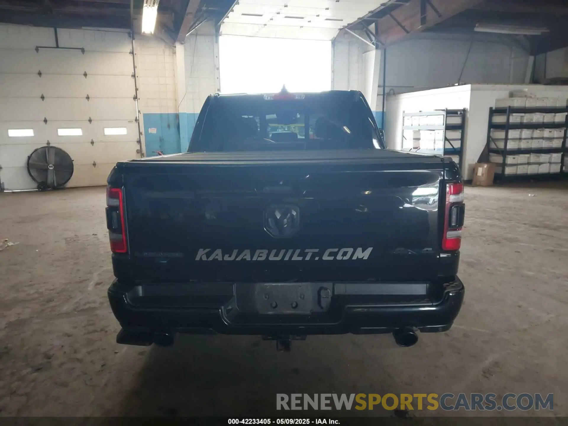 16 Photograph of a damaged car 1C6SRFJTXKN610253 RAM 1500 2019