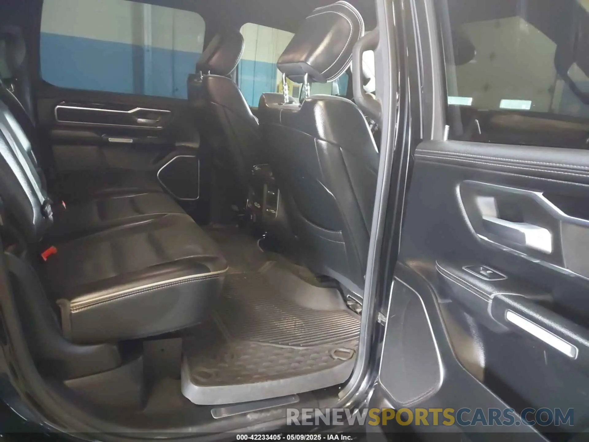 8 Photograph of a damaged car 1C6SRFJTXKN610253 RAM 1500 2019