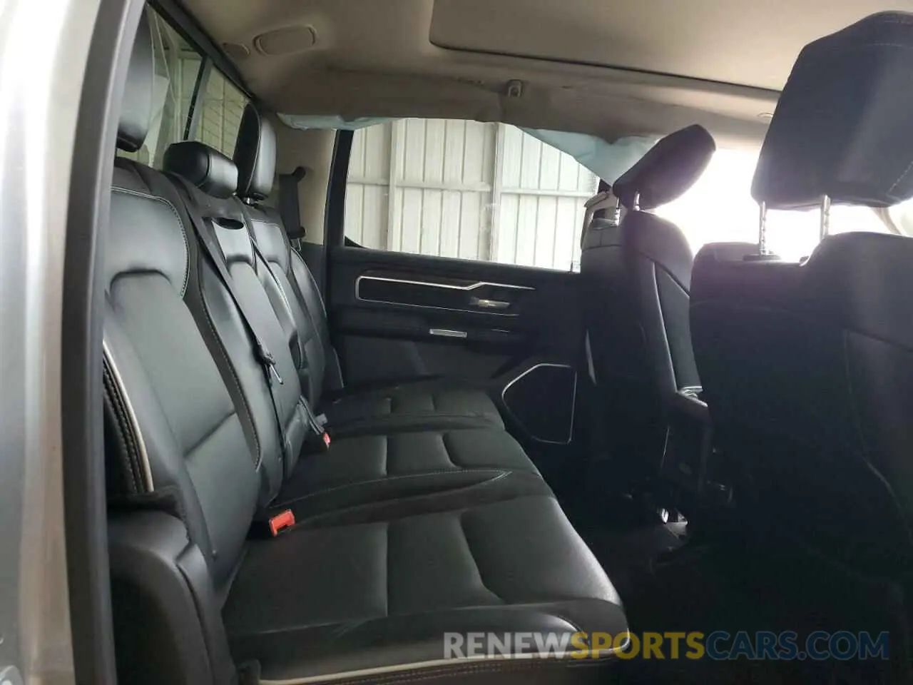 10 Photograph of a damaged car 1C6SRFJTXKN714306 RAM 1500 2019