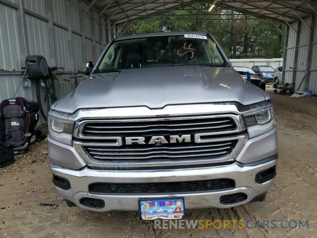5 Photograph of a damaged car 1C6SRFJTXKN714306 RAM 1500 2019