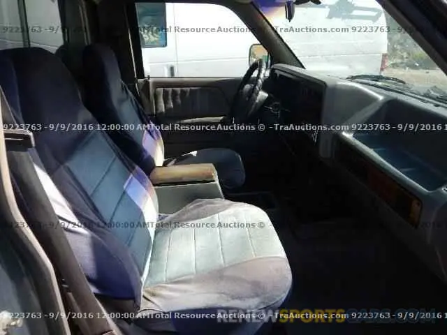 5 Photograph of a damaged car 1C6SRFJTXKN745278 RAM 1500 2019