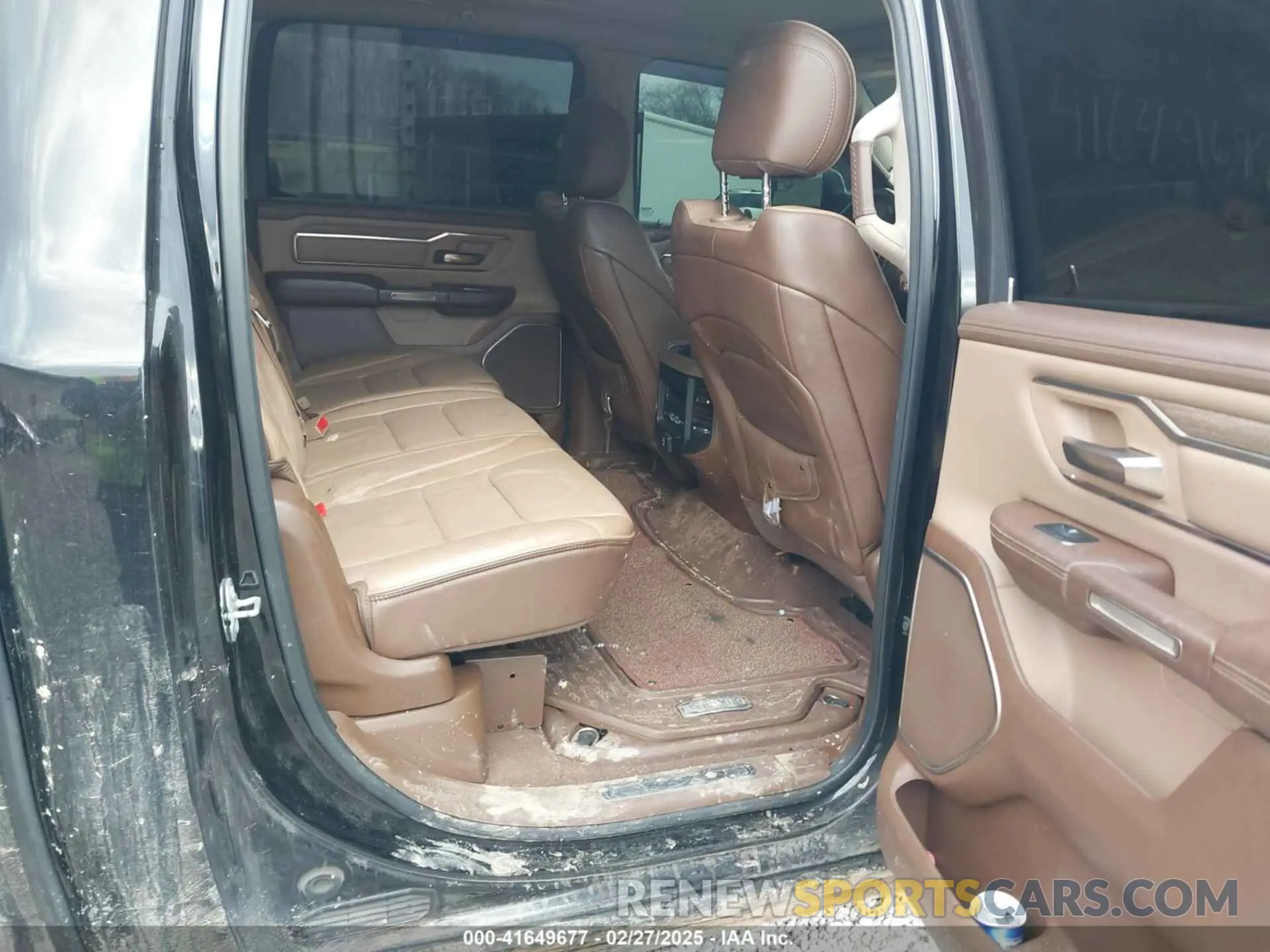 8 Photograph of a damaged car 1C6SRFKT4KN518389 RAM 1500 2019