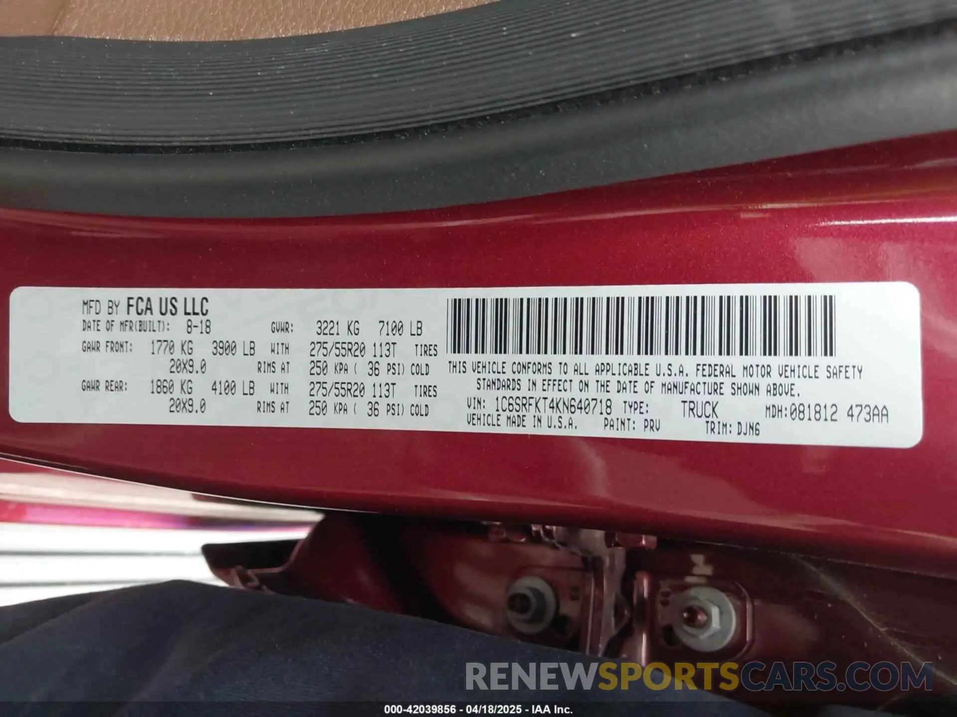 9 Photograph of a damaged car 1C6SRFKT4KN640718 RAM 1500 2019