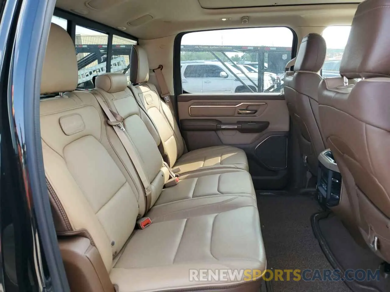 10 Photograph of a damaged car 1C6SRFKT6KN871085 RAM 1500 2019