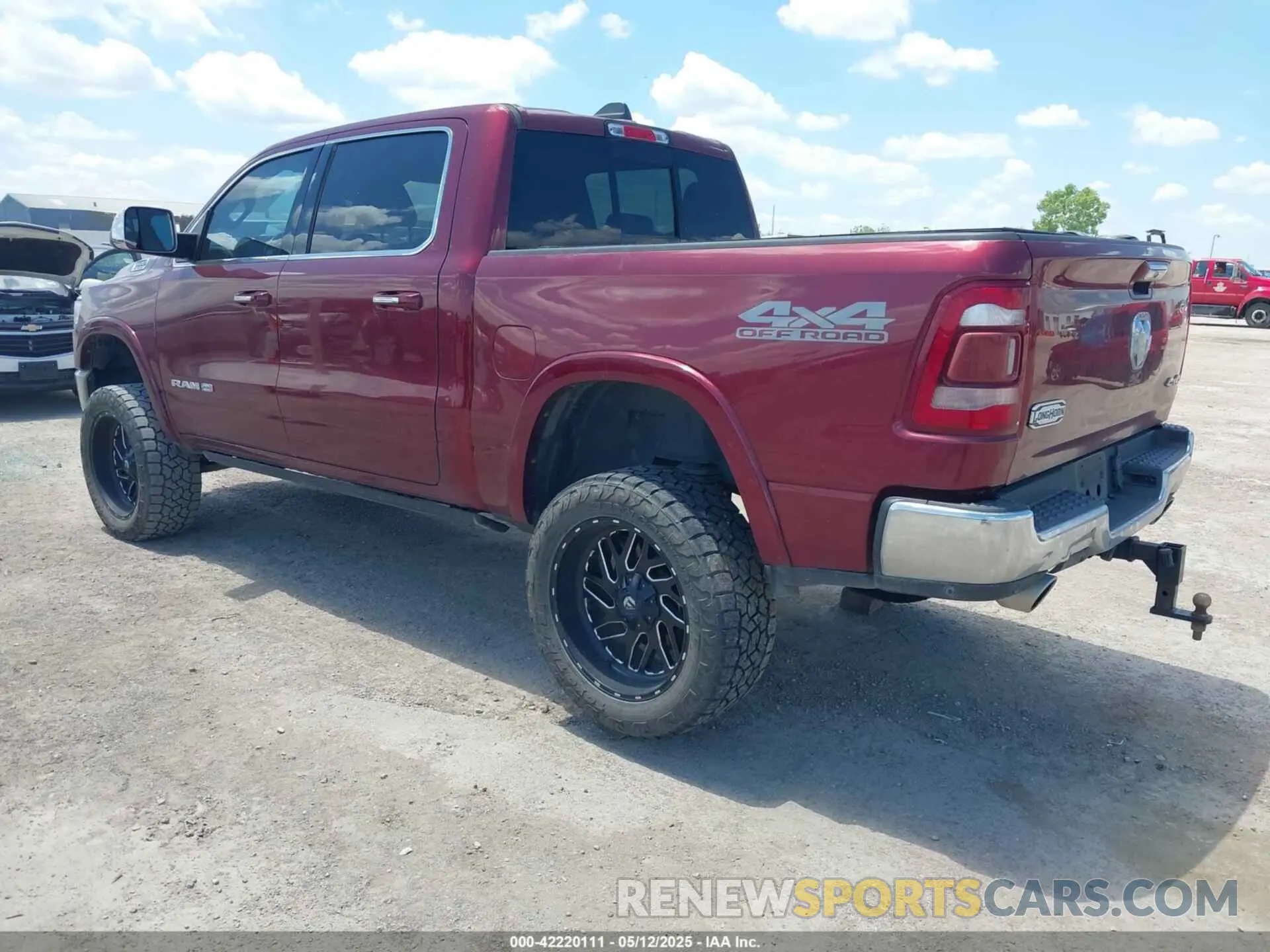 3 Photograph of a damaged car 1C6SRFKT7KN675821 RAM 1500 2019
