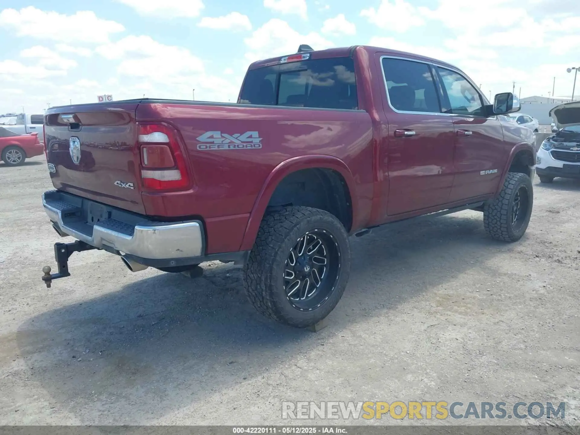4 Photograph of a damaged car 1C6SRFKT7KN675821 RAM 1500 2019