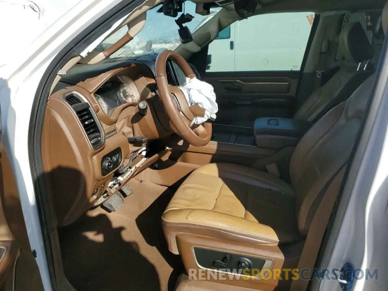 7 Photograph of a damaged car 1C6SRFKT9KN627799 RAM 1500 2019