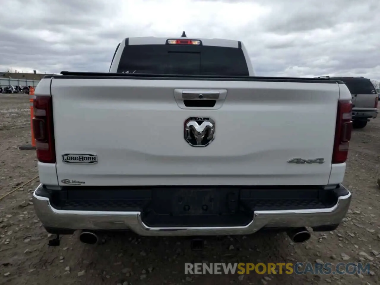 6 Photograph of a damaged car 1C6SRFKTXKN671570 RAM 1500 2019
