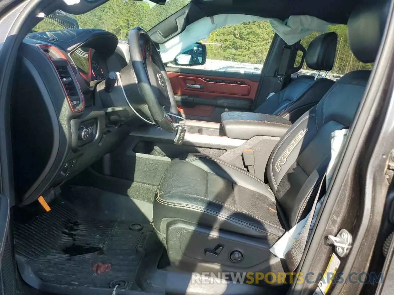 7 Photograph of a damaged car 1C6SRFLT0KN913894 RAM 1500 2019