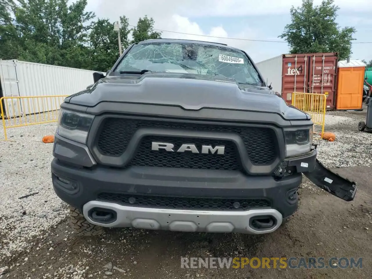 5 Photograph of a damaged car 1C6SRFLT1KN550716 RAM 1500 2019