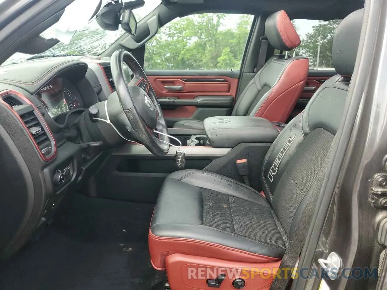7 Photograph of a damaged car 1C6SRFLT1KN550716 RAM 1500 2019