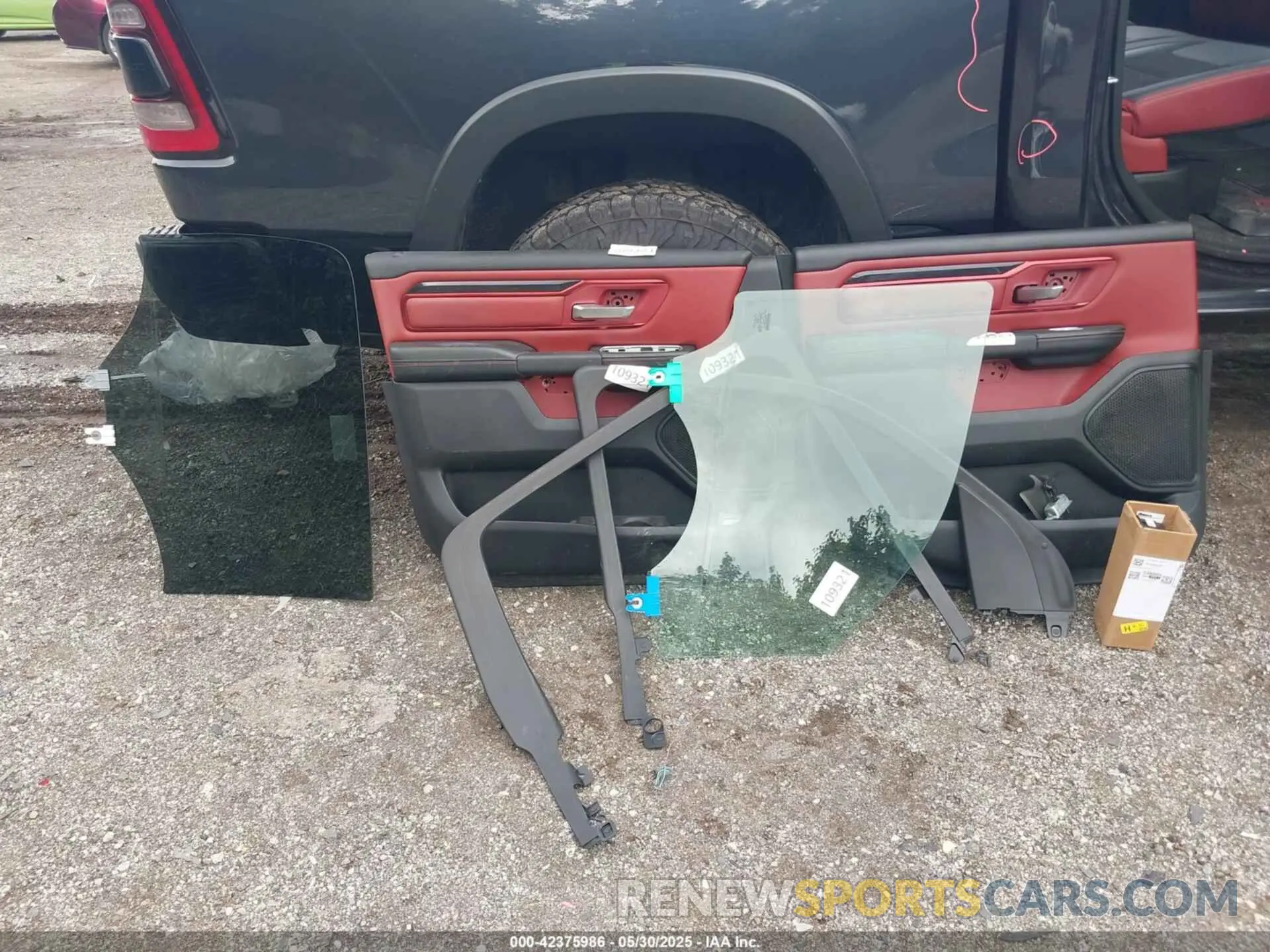 12 Photograph of a damaged car 1C6SRFLT1KN784936 RAM 1500 2019