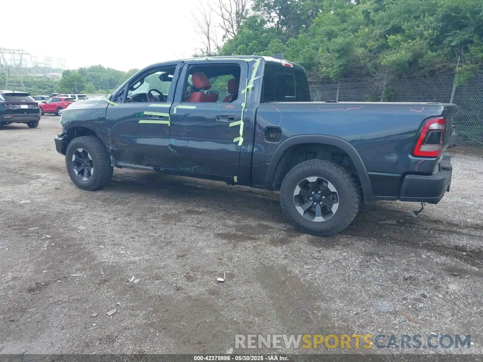 3 Photograph of a damaged car 1C6SRFLT1KN784936 RAM 1500 2019