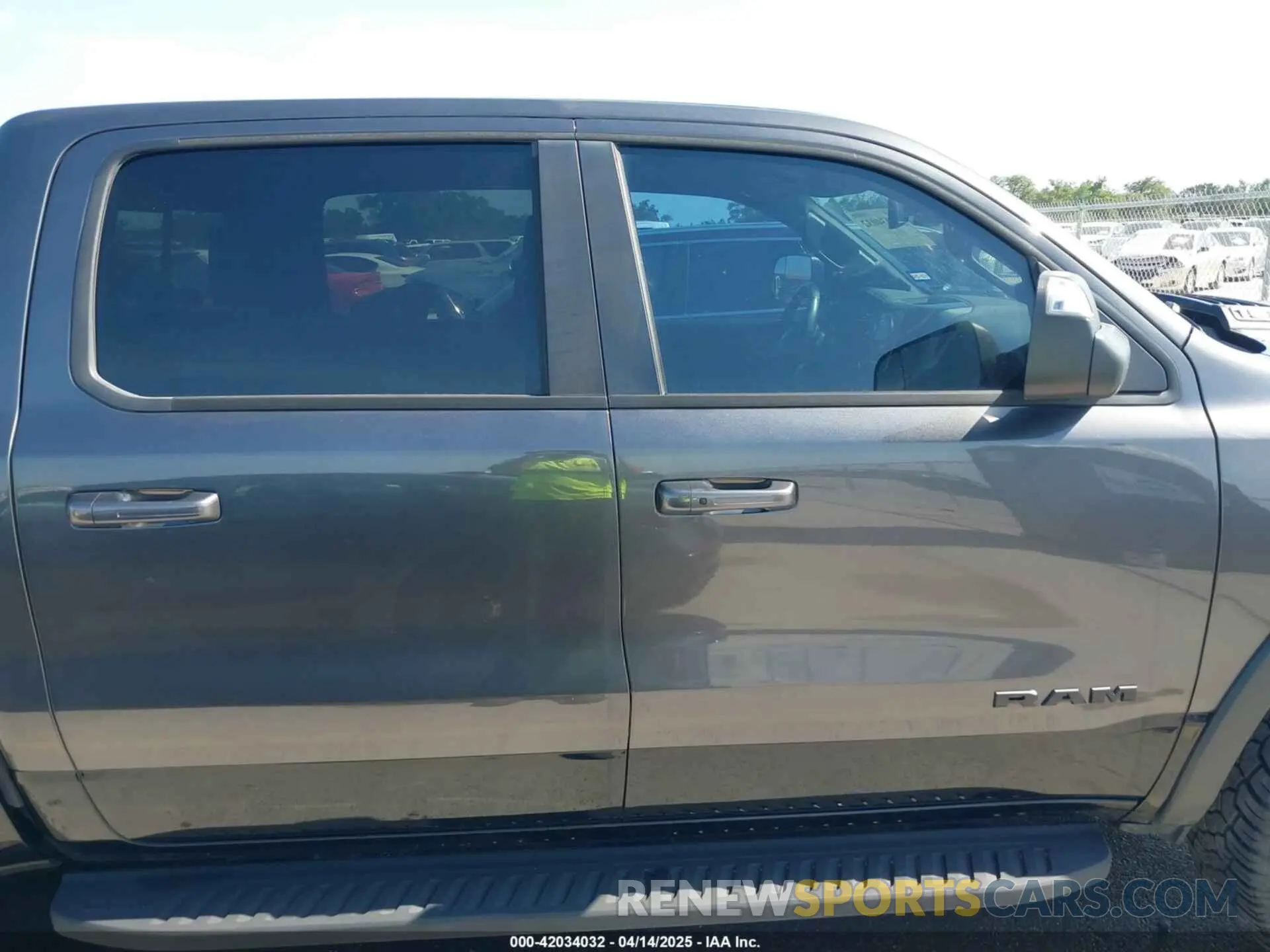 13 Photograph of a damaged car 1C6SRFLT2KN661792 RAM 1500 2019
