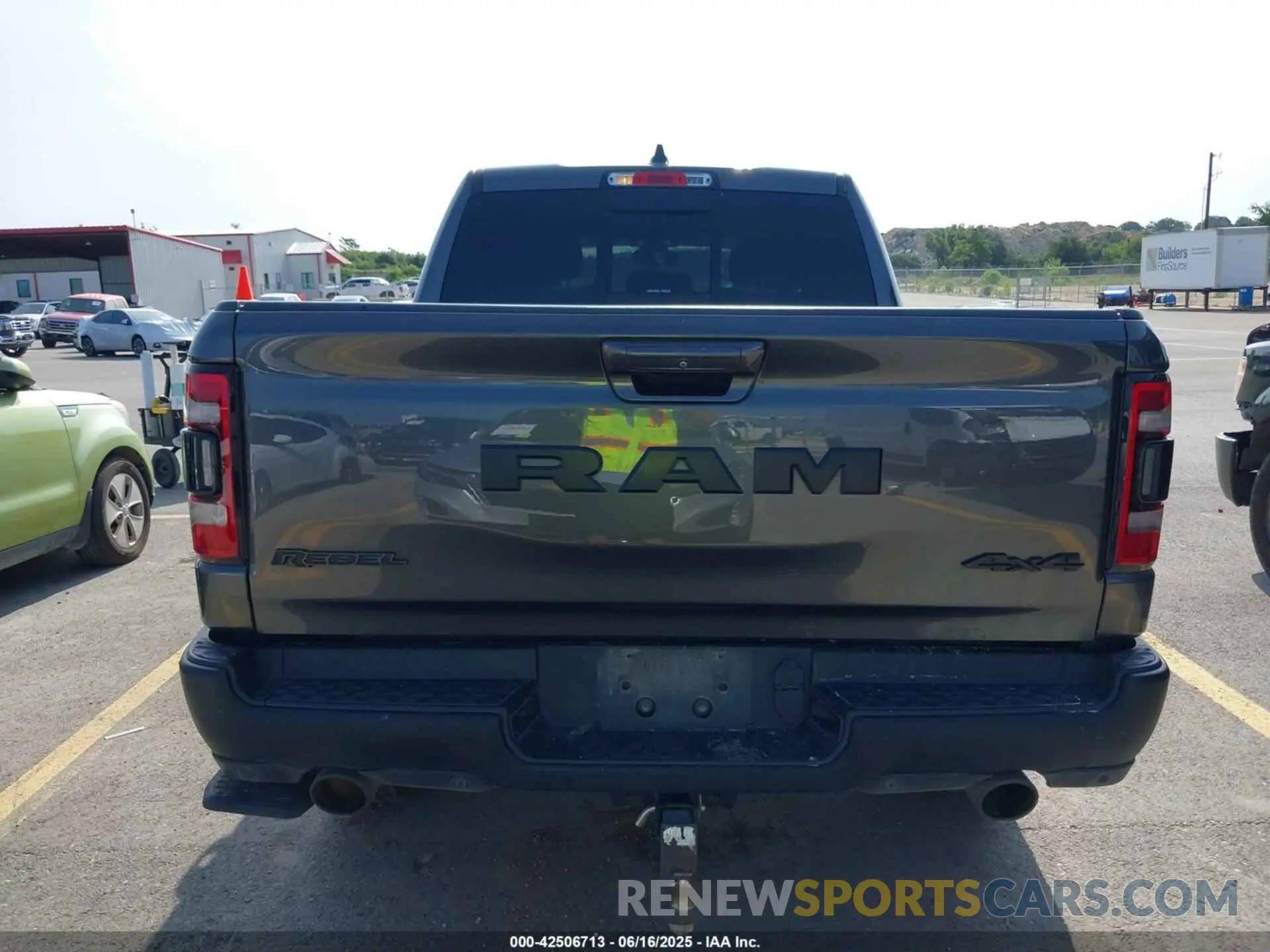 16 Photograph of a damaged car 1C6SRFLT4KN698648 RAM 1500 2019