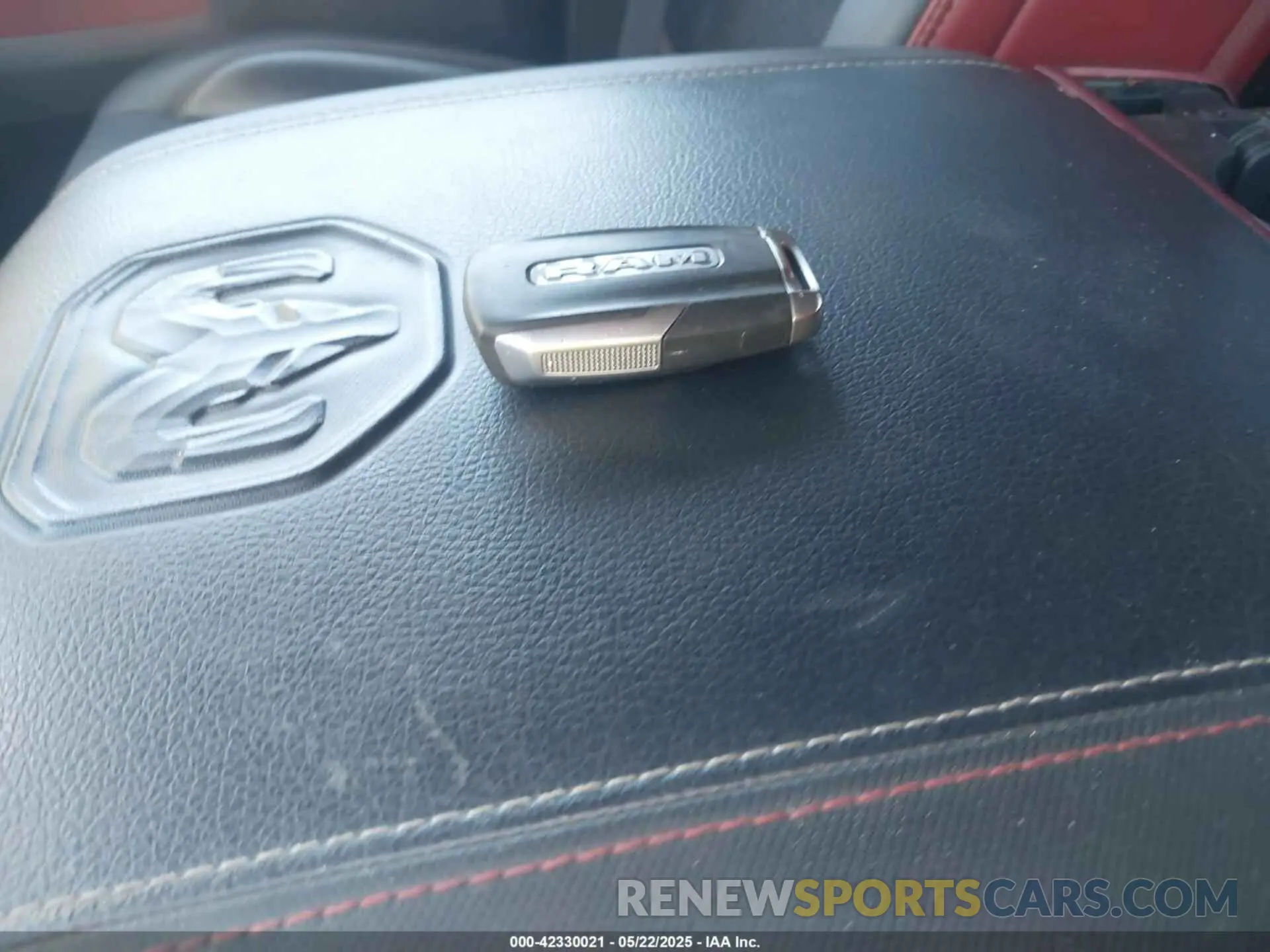 11 Photograph of a damaged car 1C6SRFLT5KN749669 RAM 1500 2019