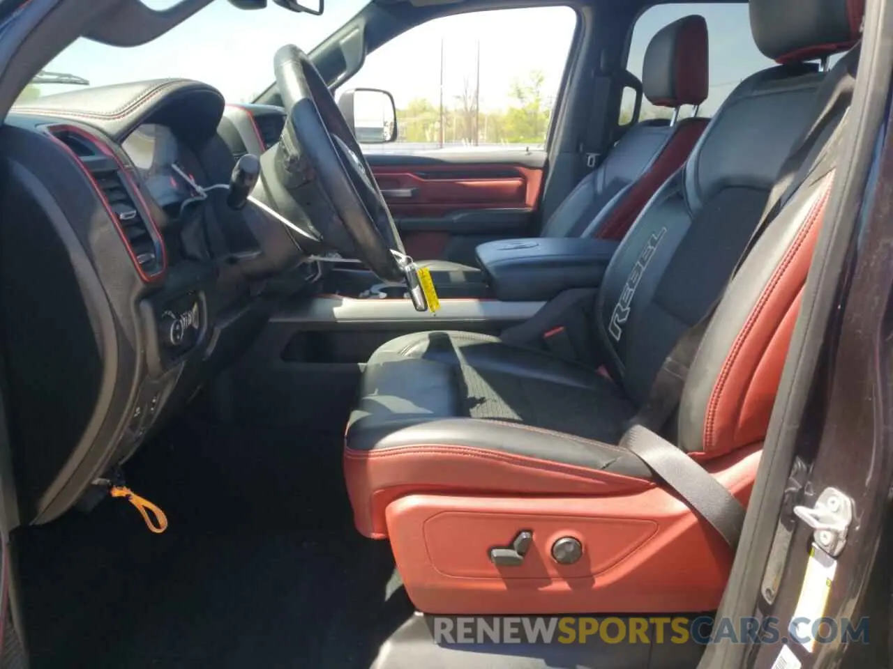 7 Photograph of a damaged car 1C6SRFLT6KN615351 RAM 1500 2019