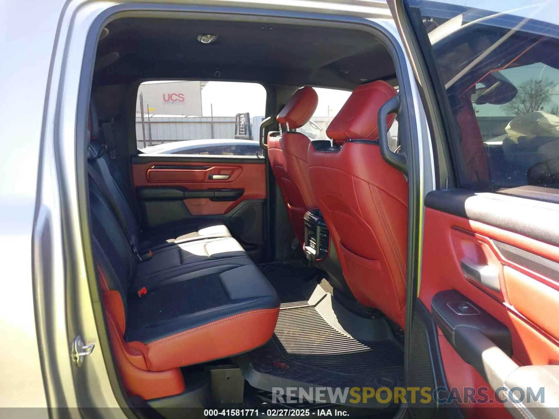 8 Photograph of a damaged car 1C6SRFLT6KN618346 RAM 1500 2019