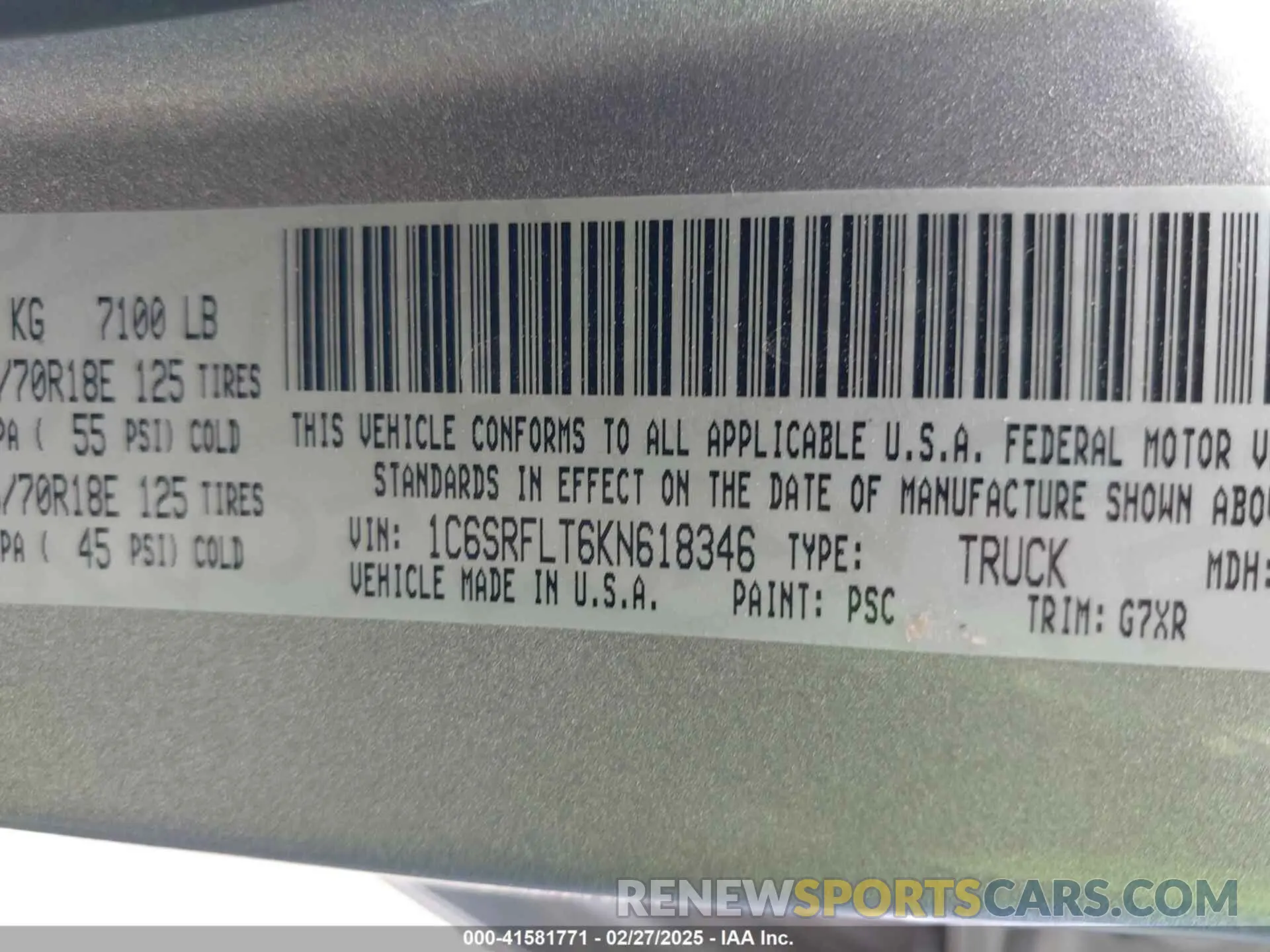 9 Photograph of a damaged car 1C6SRFLT6KN618346 RAM 1500 2019