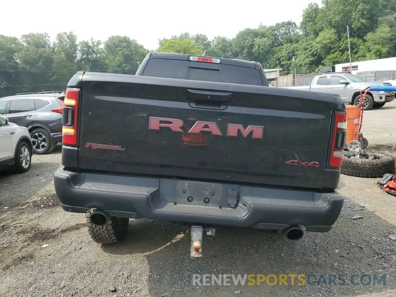 6 Photograph of a damaged car 1C6SRFLT6KN722481 RAM 1500 2019
