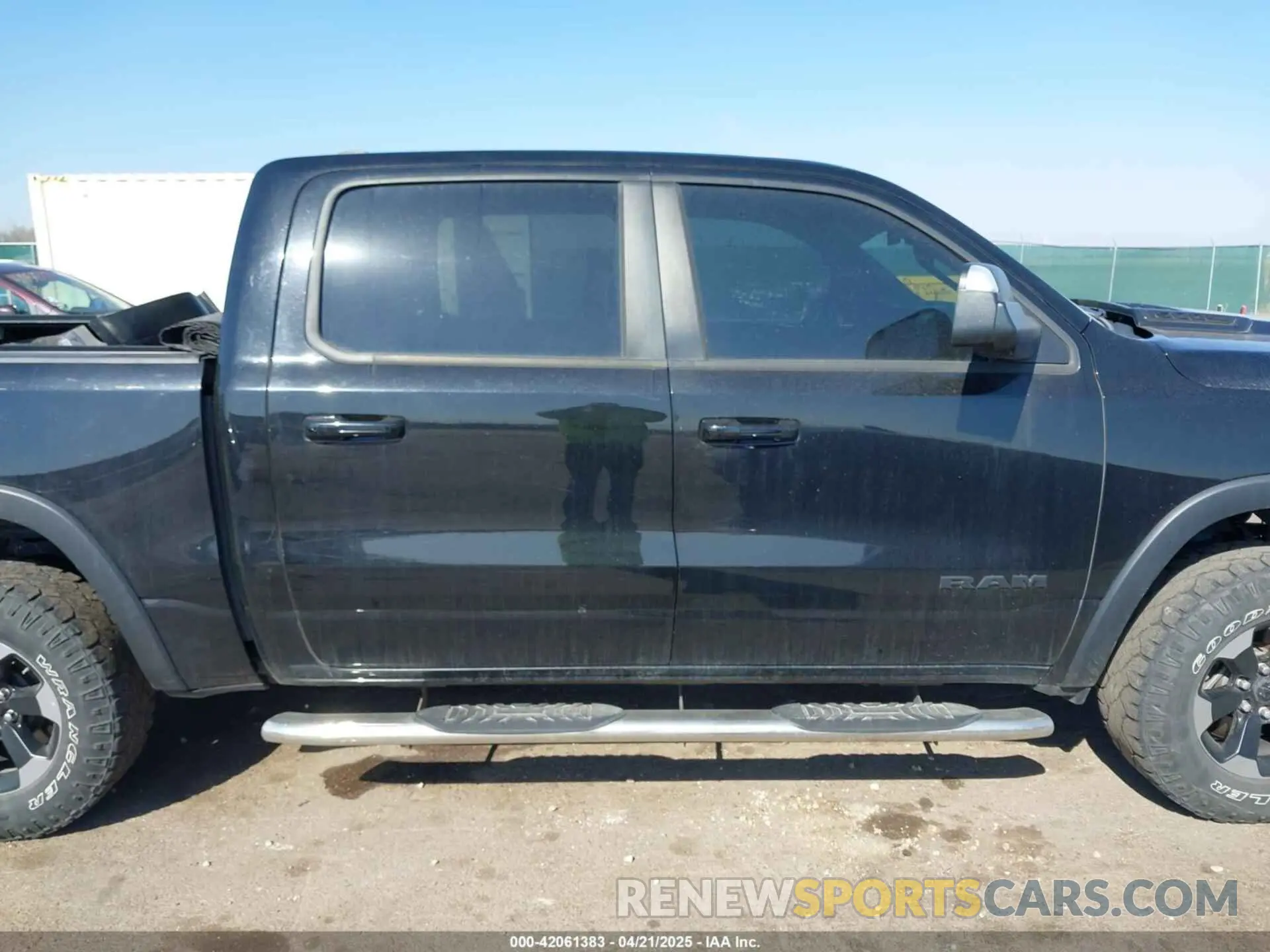 14 Photograph of a damaged car 1C6SRFLT6KN897409 RAM 1500 2019