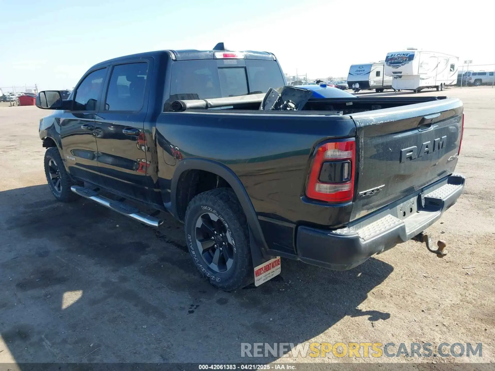 3 Photograph of a damaged car 1C6SRFLT6KN897409 RAM 1500 2019