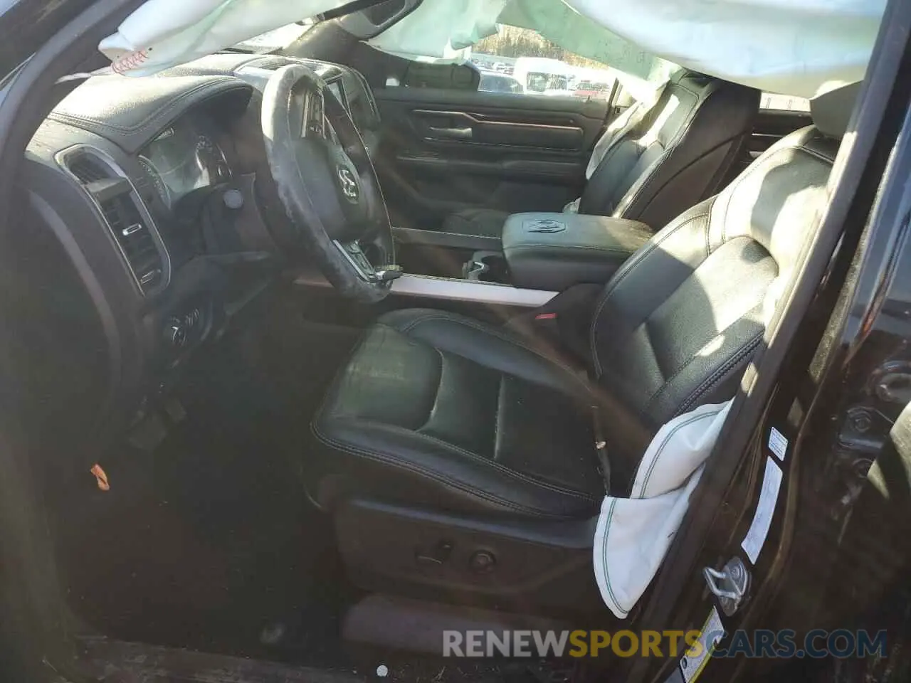 7 Photograph of a damaged car 1C6SRFLT7KN545567 RAM 1500 2019