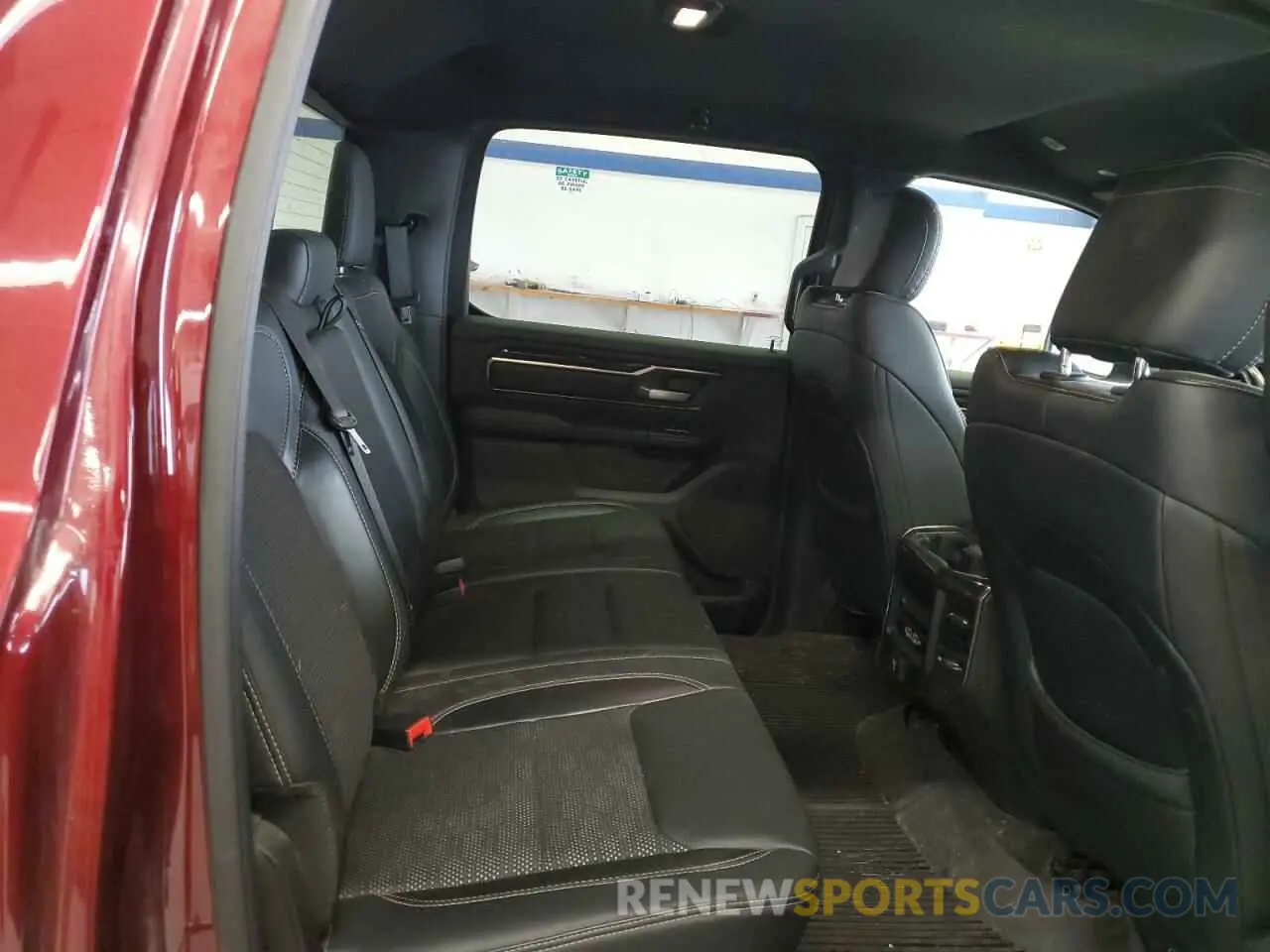 10 Photograph of a damaged car 1C6SRFLTXKN843840 RAM 1500 2019