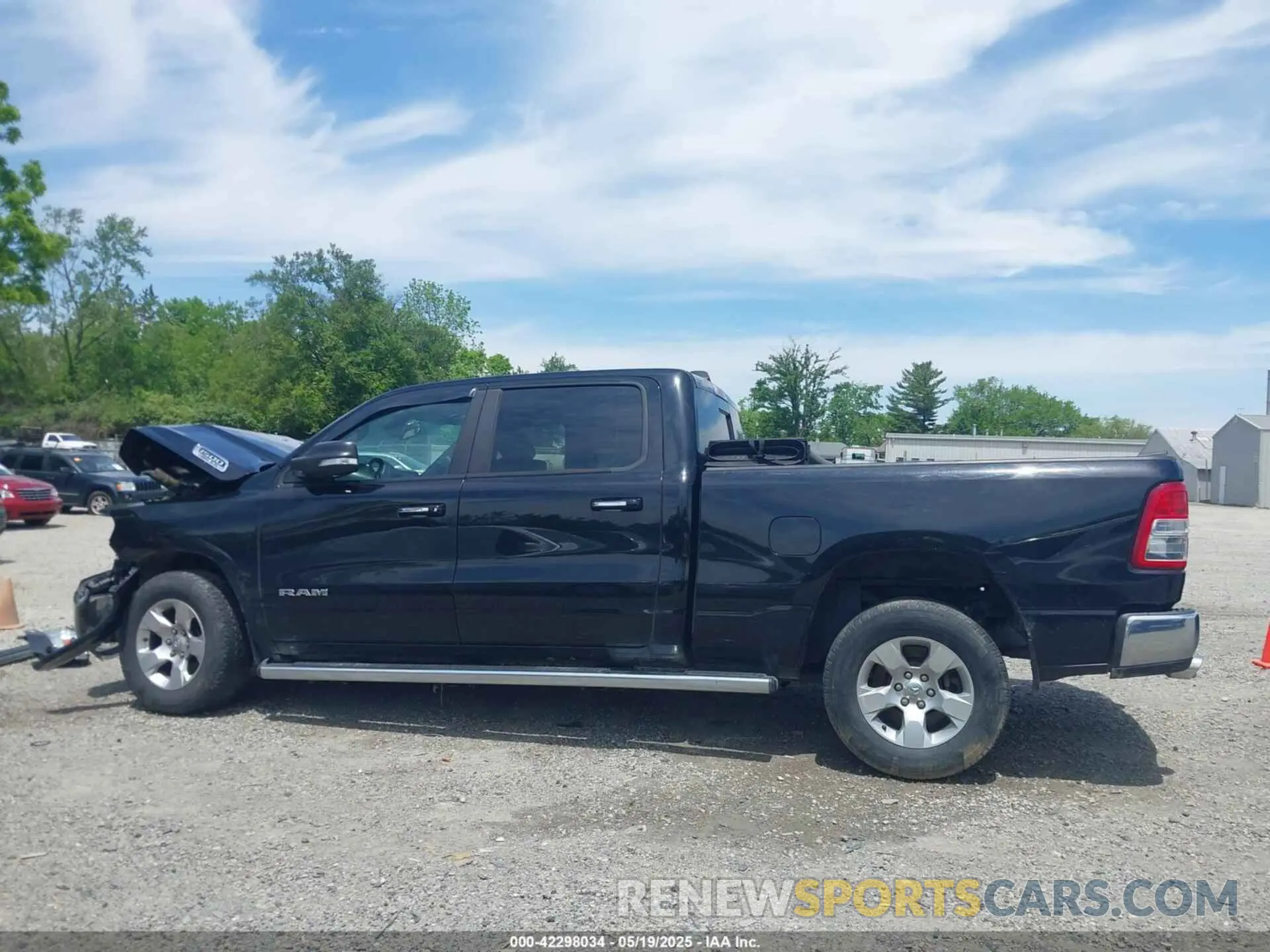 15 Photograph of a damaged car 1C6SRFMT0KN698483 RAM 1500 2019